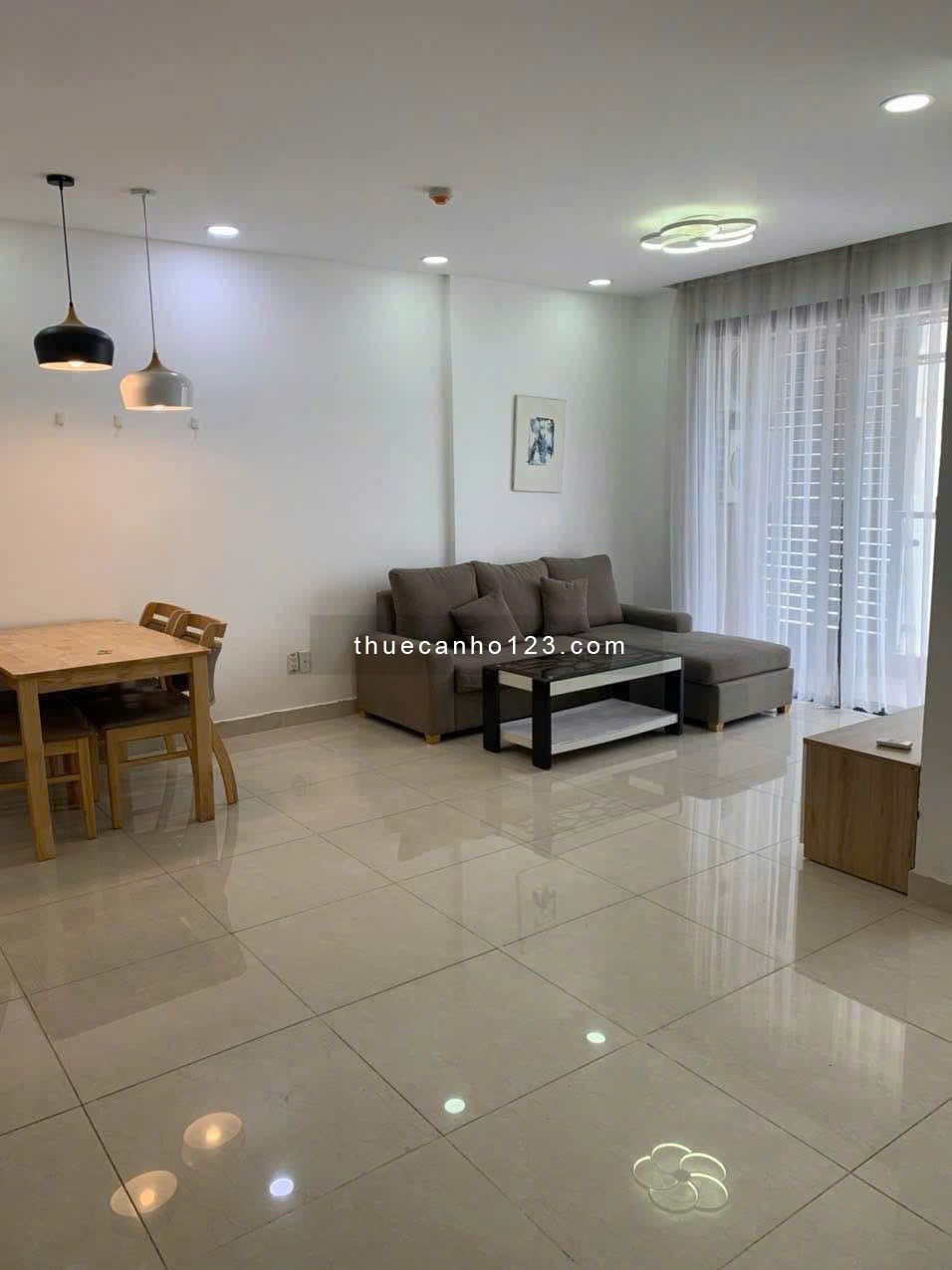 Chung cư Phú Thạnh, Nguyễn Sơn, TP: 3p ngủ, 110m2, ban công, 10tr5/tháng