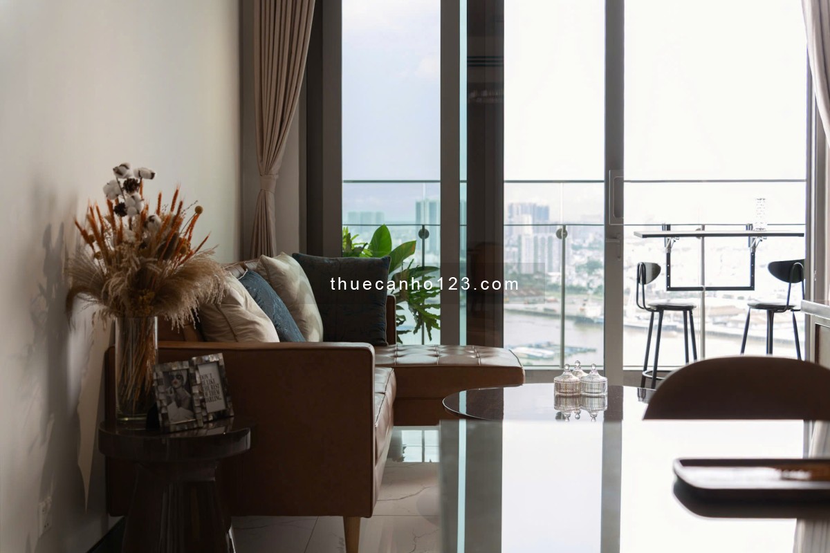 Cho thuê 2 phòng ngủ rộng tới 100m2, nội thất cao cấp, hiện đại, giá 2000USD. tại Empire City