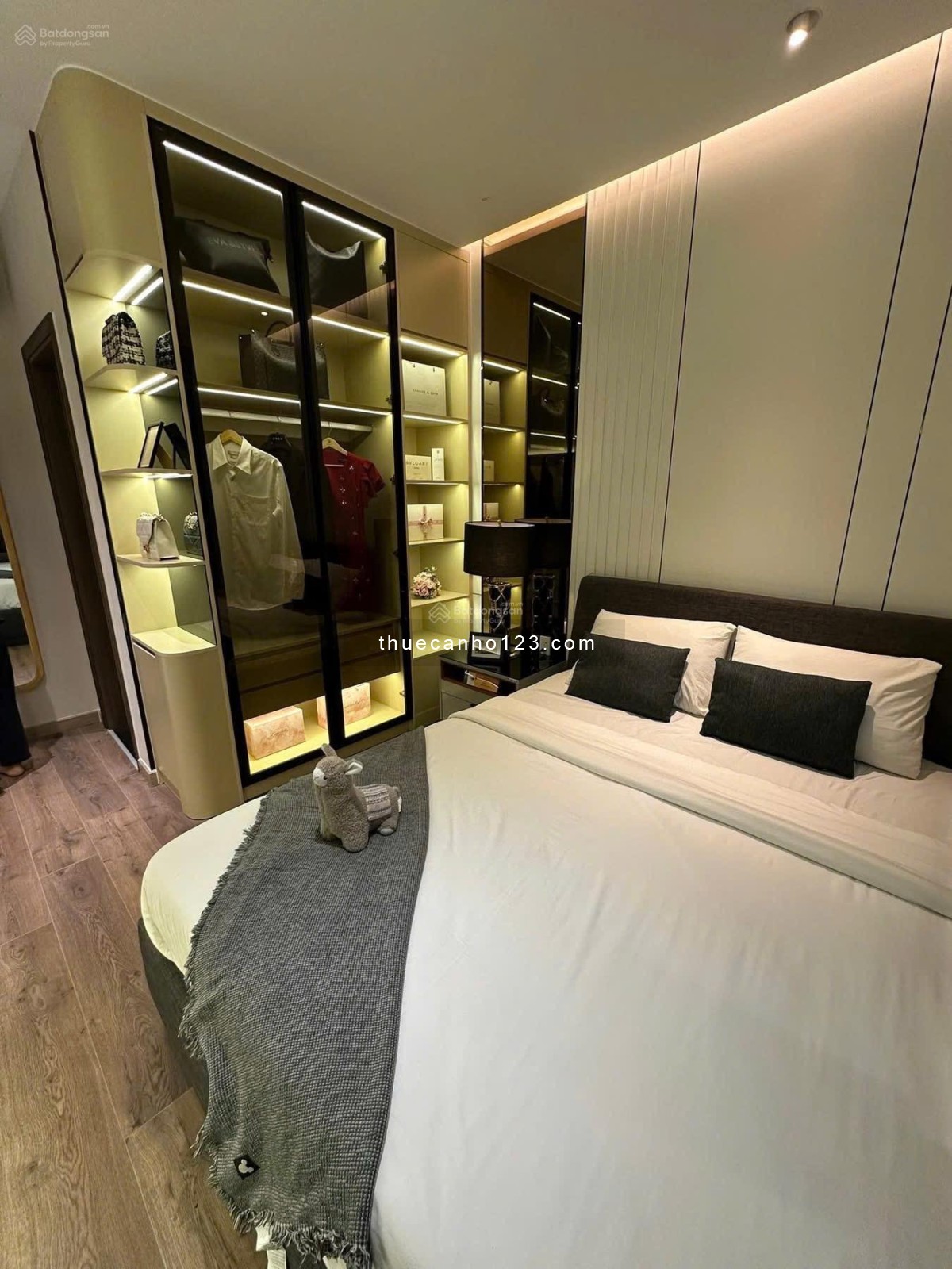 Chính chủ cho thuê căn góc Bcons City - Full nội thất