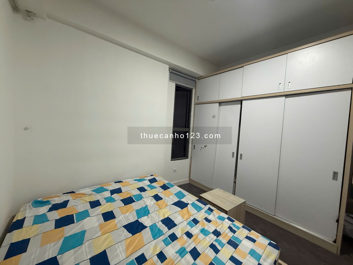 Cực Hiếm, 3 Phòng ngủ nội thất cơ bản, Chỉ 18,5 triệu. Ban công dài và view LM81, tại The Sun Avenue