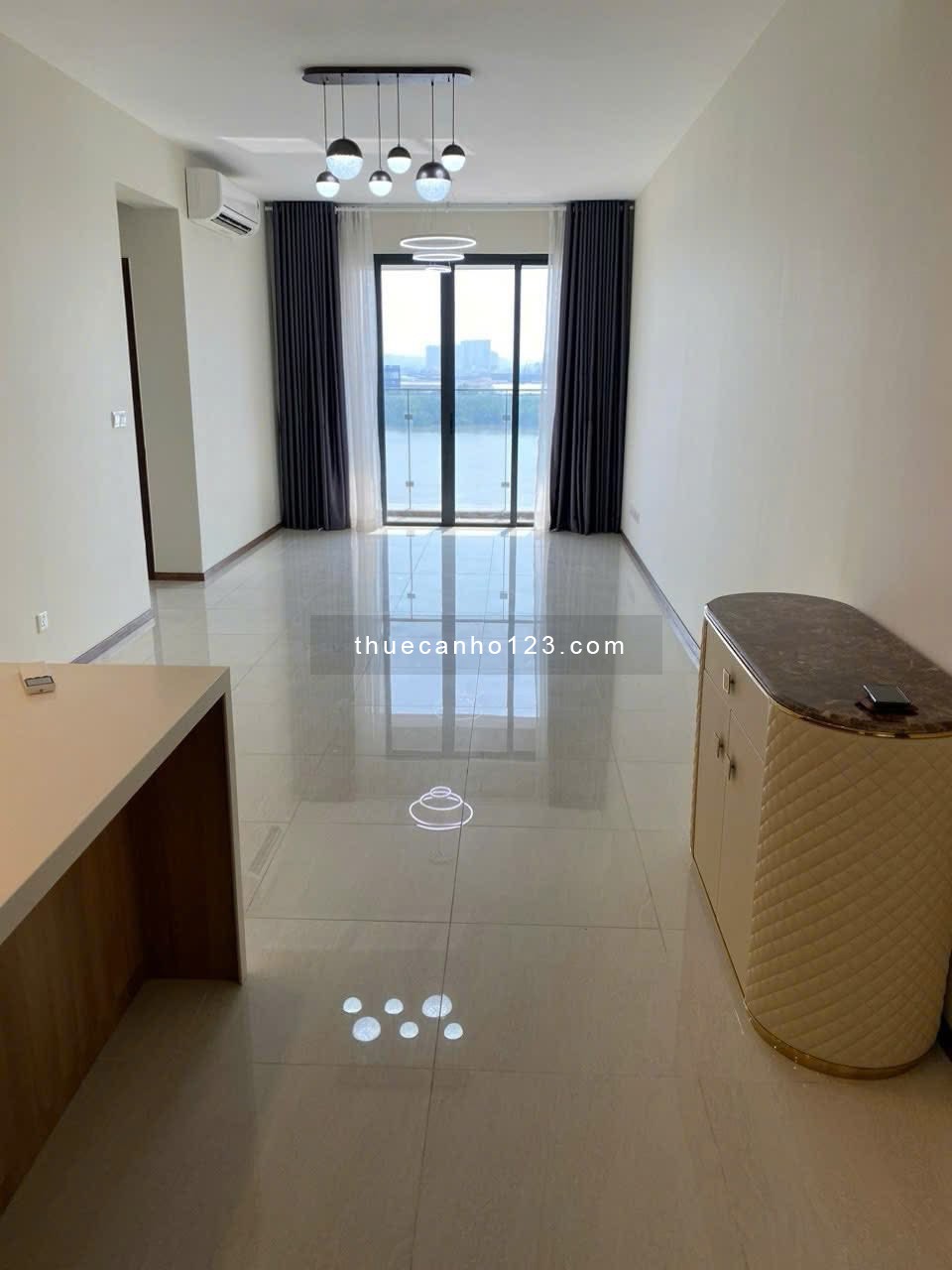 Chung cư One Verandah – cho thuê căn góc 3PN view trực diện sông hiếm có