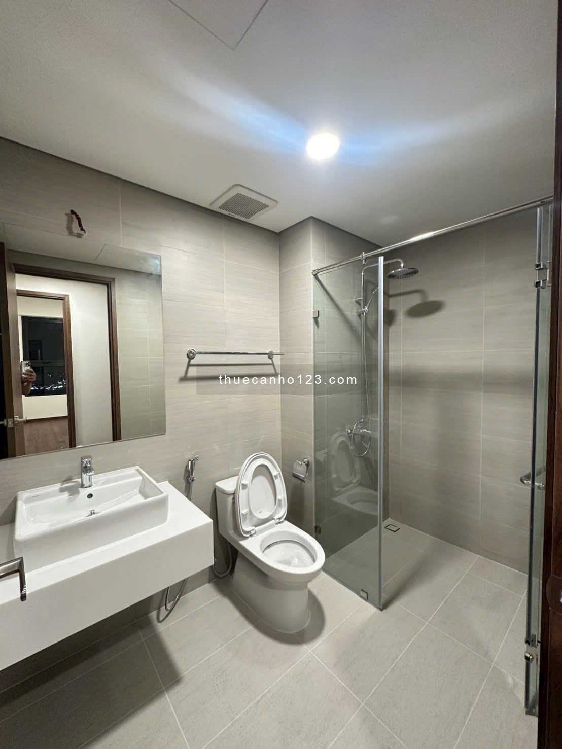 Cho thuê căn hộ 2PN – 1WC – Akari City, Bình Tân