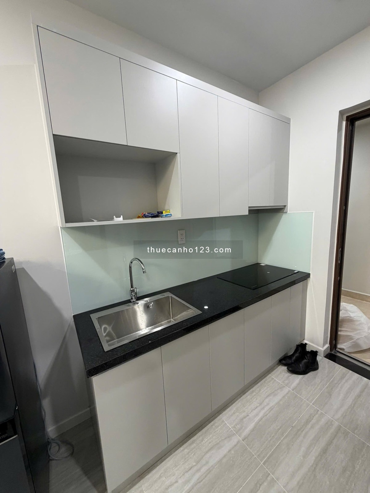 Chính chủ cho thuê căn hộ Studio – Tháp Bcons City