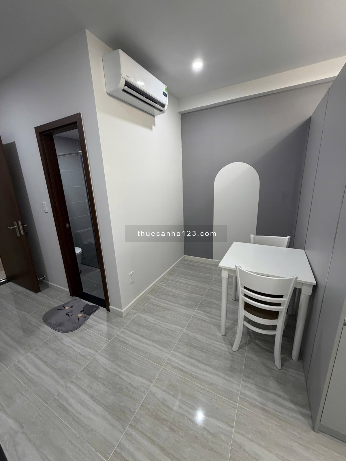 Chính chủ cho thuê căn hộ Studio – Tháp Bcons City