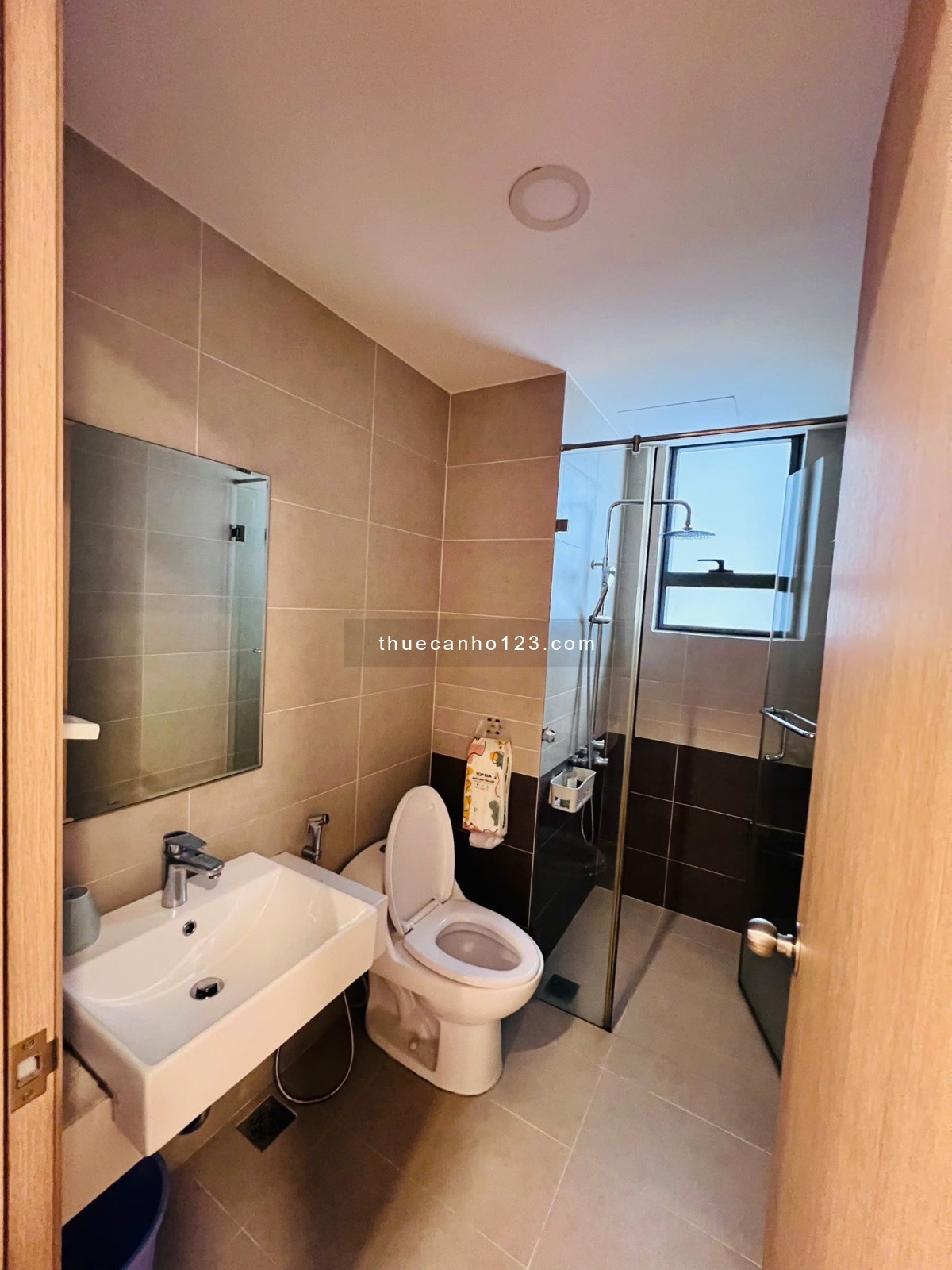 Chung cư One Verandah – cho thuê căn góc 3PN view trực diện sông hiếm có