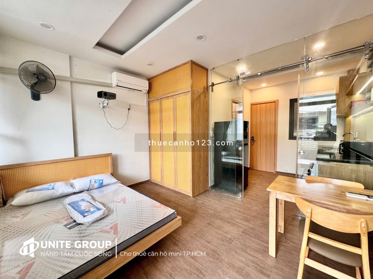 Cho thuê căn hộ 1PN/Studio có ban công, nội thất cao cấp – Gần sân bay Tân Sơn Nhất