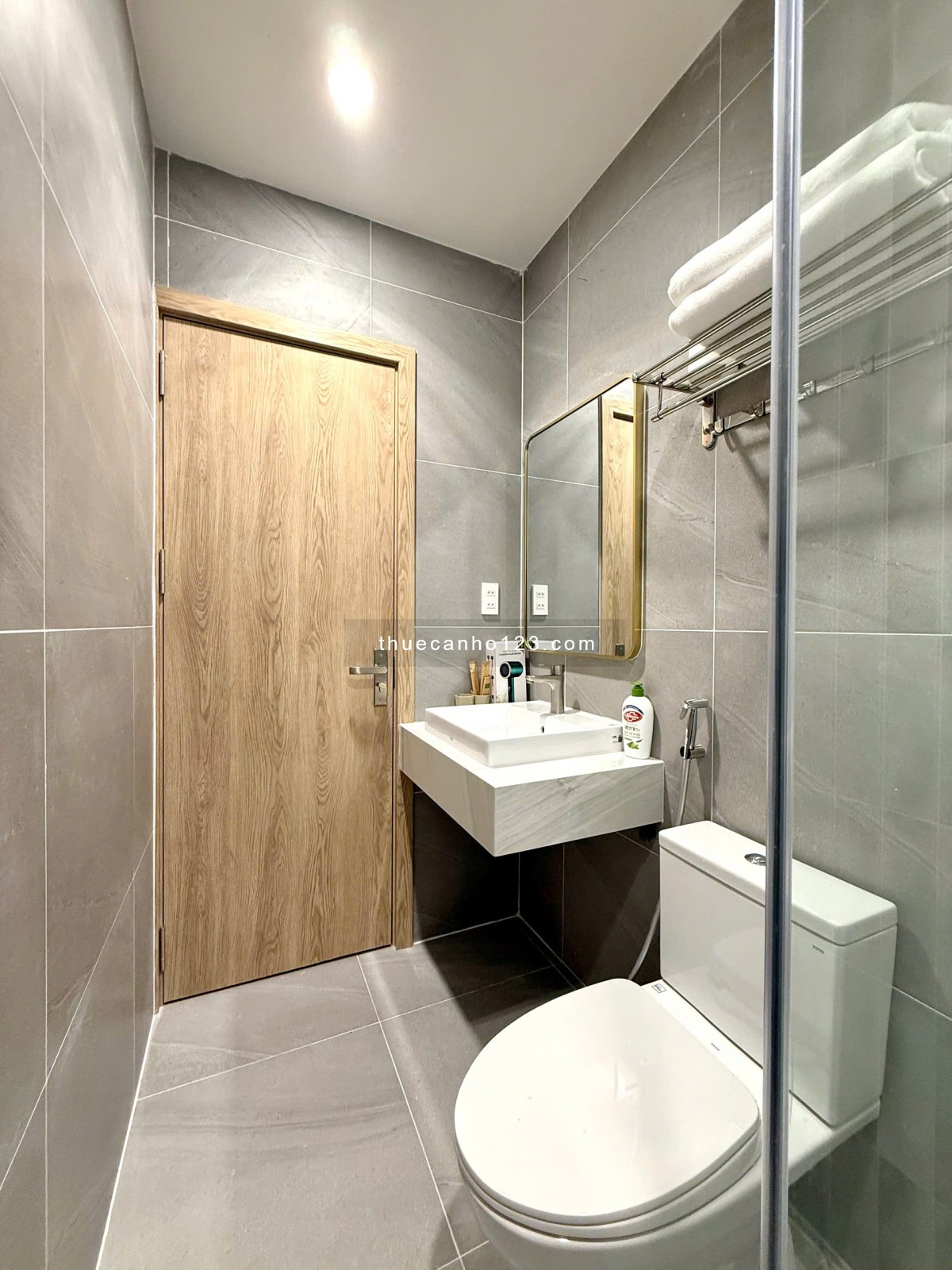 Căn hộ 1PN full nội thất – Cửa sổ trời – Ban công thoáng – Máy giặt riêng – Tân Bình