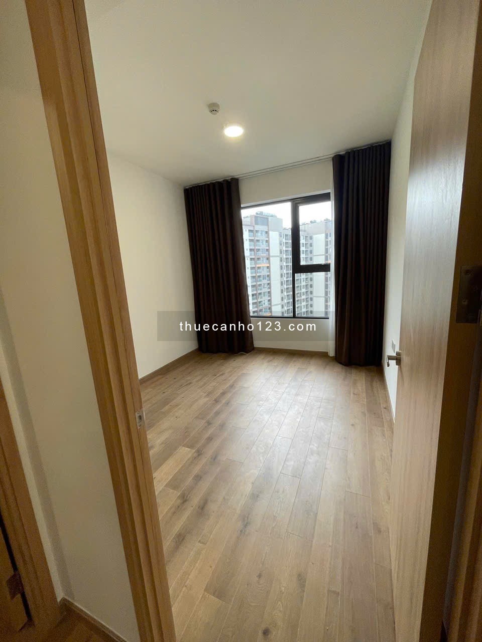 Cho thuê căn hộ phase 2 - miễn phí quản lý 61m2 2pn 1wc chỉ 9tr có rèm giàn phơi