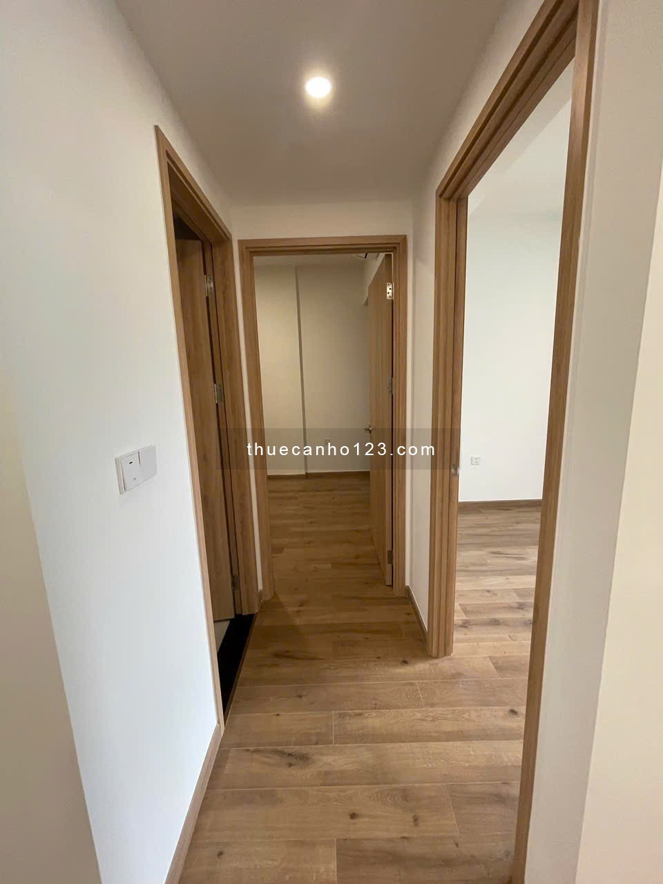 Cho thuê căn hộ phase 2 - miễn phí quản lý 61m2 2pn 1wc chỉ 9tr có rèm giàn phơi