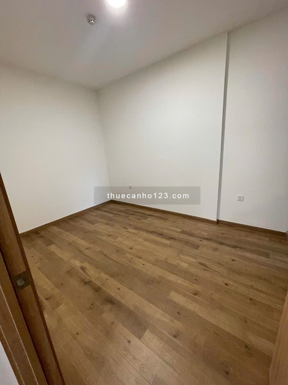 Cho thuê căn hộ phase 2 - miễn phí quản lý 61m2 2pn 1wc chỉ 9tr có rèm giàn phơi