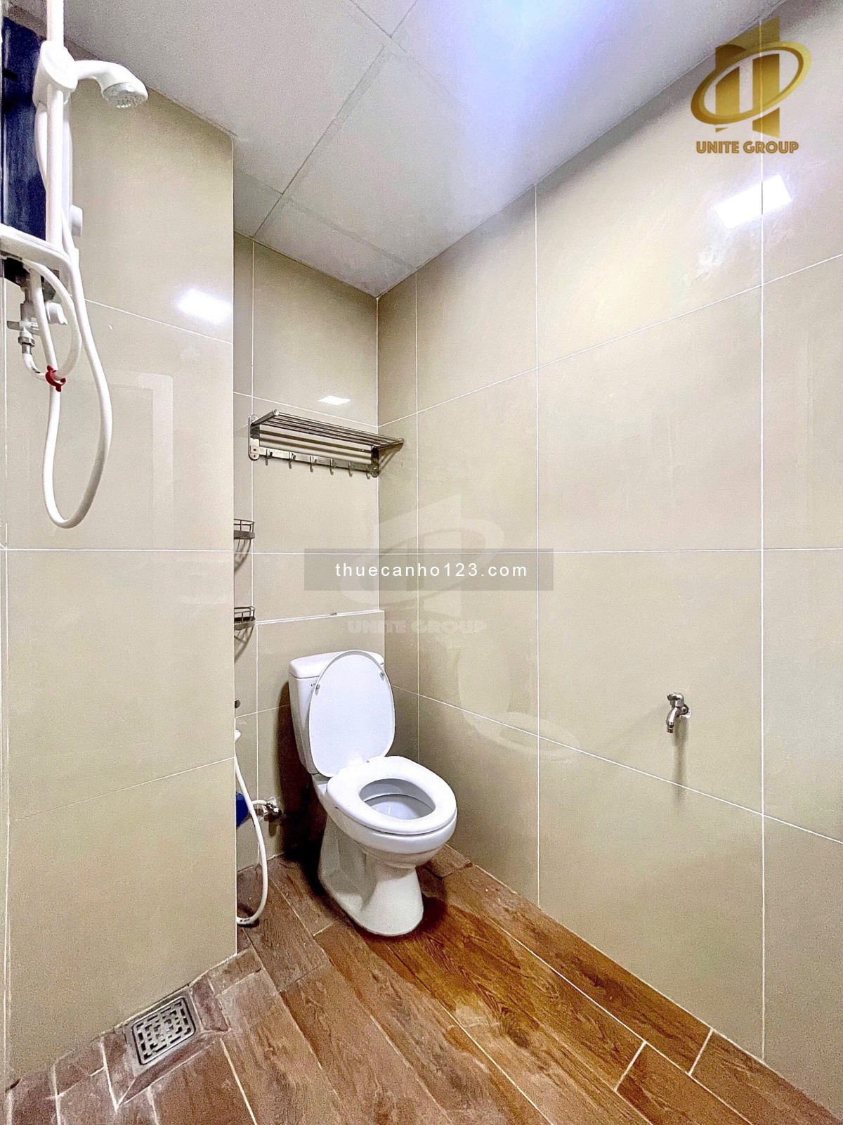 Cho thuê căn hộ 1PN ban công, máy giặt riêng Q4 gần ĐH Luật, ĐH Nguyễn Tất Thành, cầu Kênh Tẻ