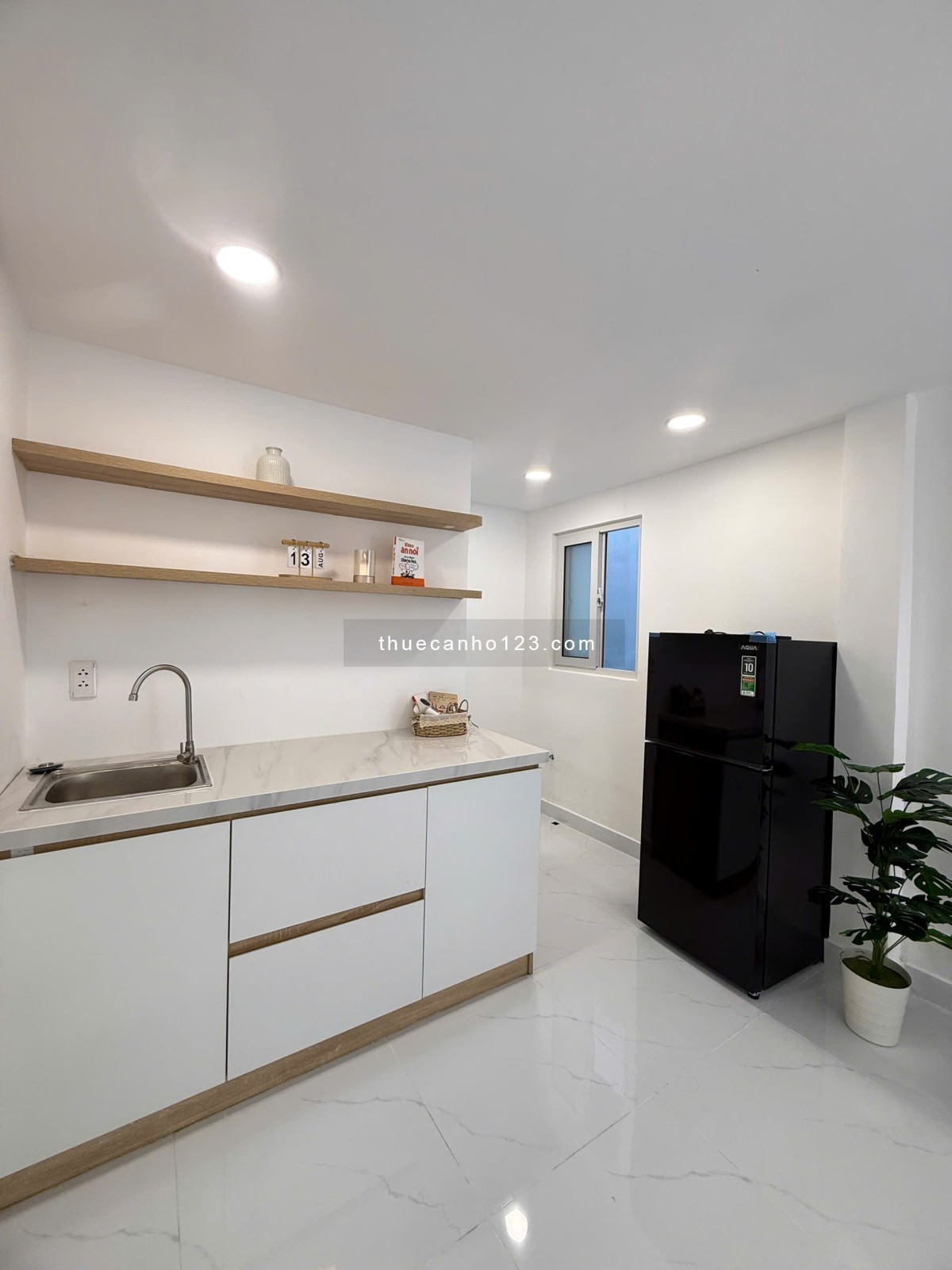 Chính chủ cho thuê căn hộ 2PN mới toanh ngay trung tâm Quận 4