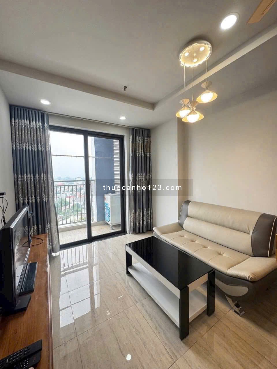 Cho thuê căn 2p Harmona,Trương Công Định,Tân BÌnh giá 12tr/th