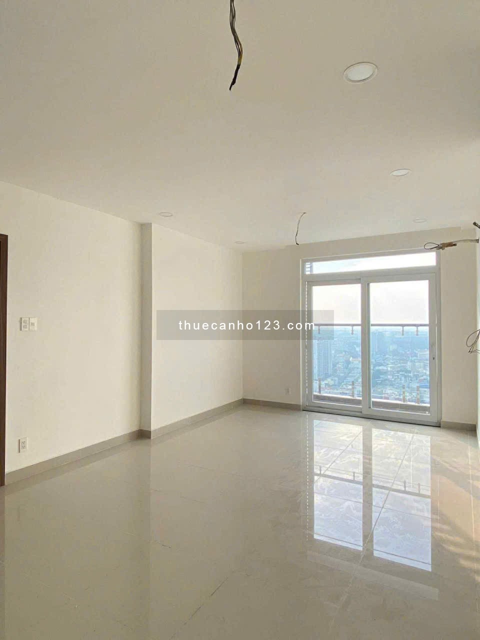 Căn 3p ngủ Carillon 5, Tân Phú giá 11tr/th ( không nội thất)