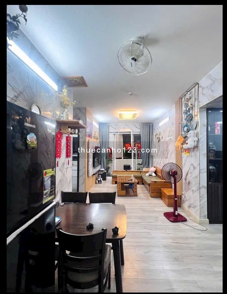 Cho thuê căn 2p ngủ, đủ nội thất giá 9tr, C/c Tân Hương, Tân Phú