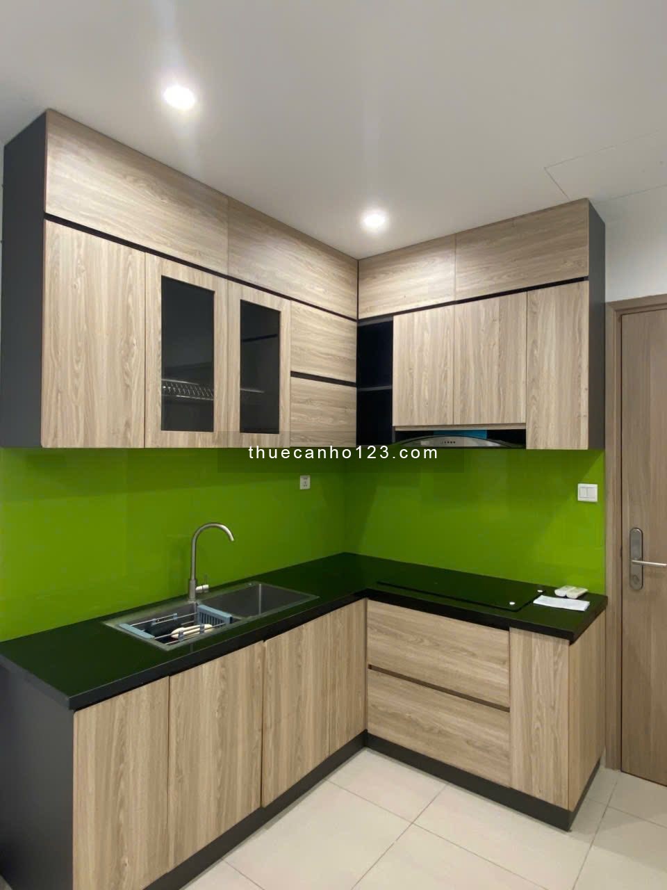 Cho thuê căn hộ góc S1.02 – 2PN, 2WC, tầng cao