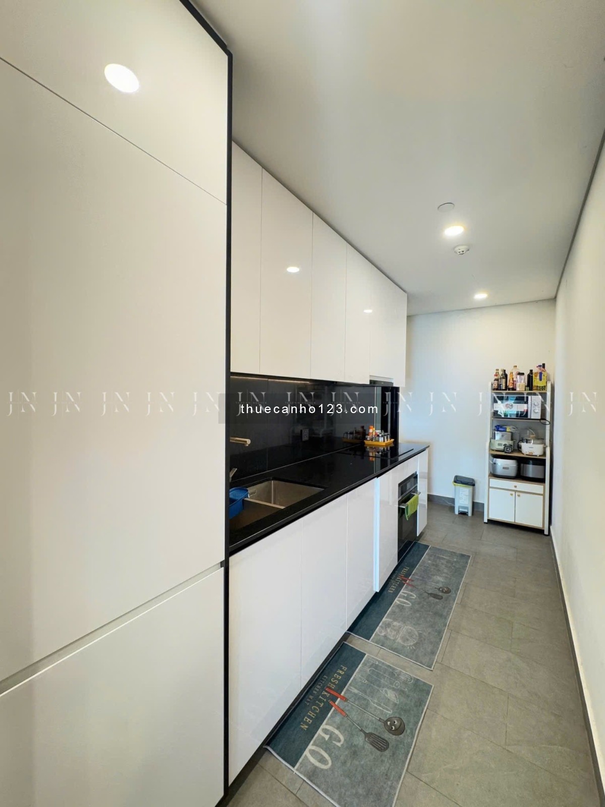 Cho thuê căn hộ góc 4PN The Galleria – Metropole