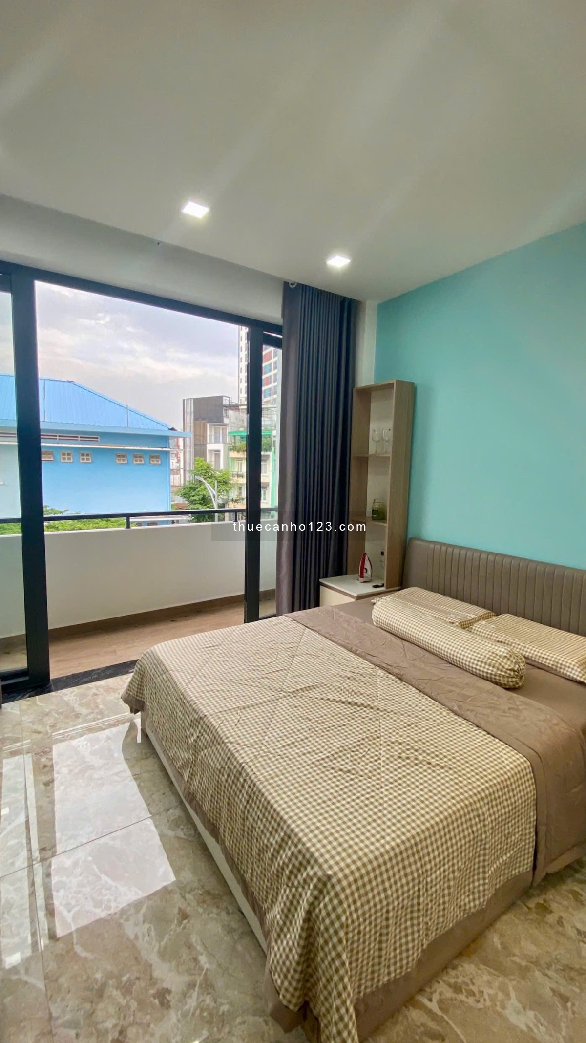 Căn hộ mới khai trương full nội thất – Ban công riêng – Thoáng mát ngay sân bay Tân Sơn Nhất