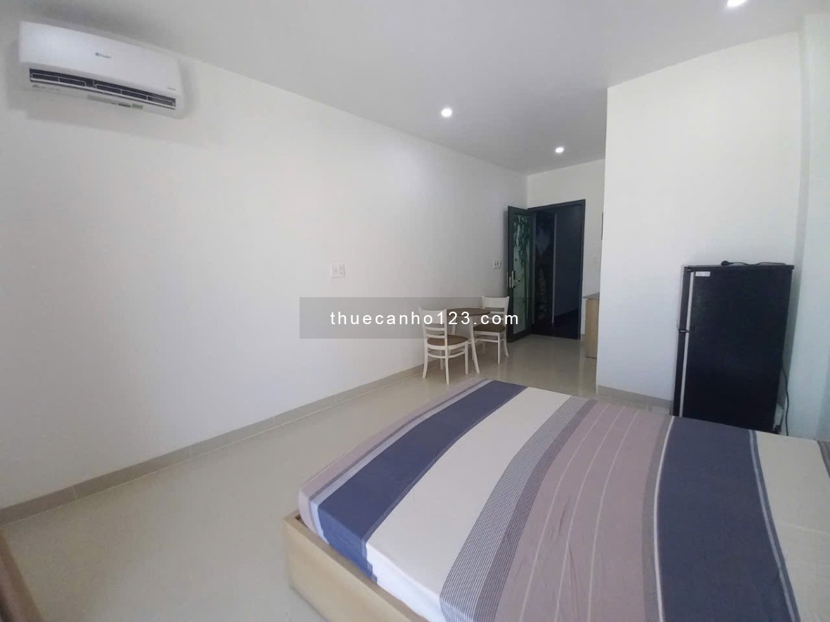 Cho thuê căn hộ Studio Ban công thoáng Q4 gần cầu Kênh Tẻ, cầu Ông Lãnh, cầu Calmette