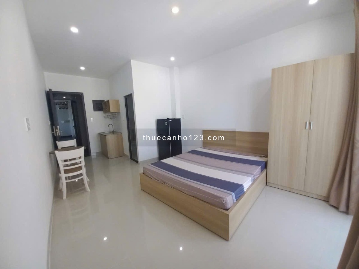 Cho thuê căn hộ Studio Ban công thoáng Q4 gần cầu Kênh Tẻ, cầu Ông Lãnh, cầu Calmette