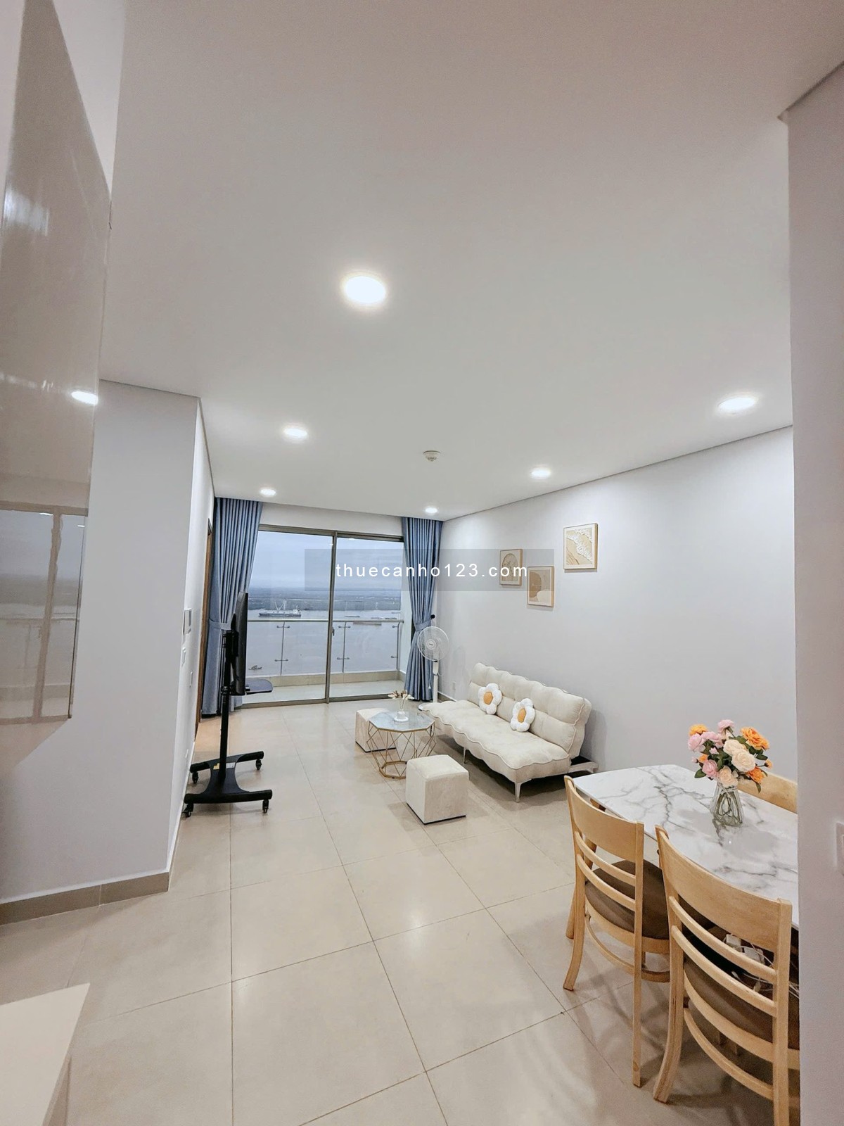 Cho thuê căn hộ Sky89 – View sông thoáng mát