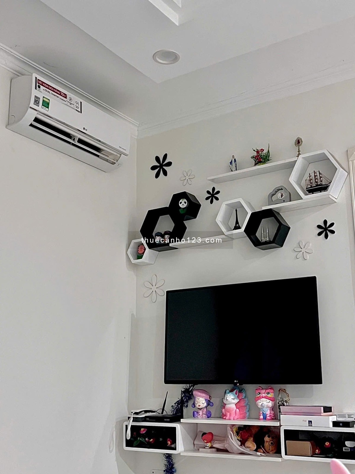 Carillon 1, Hoàng Hoa Thám, Tân Bình, chỉ 12tr/th, 67m2, 2PN,2WC.