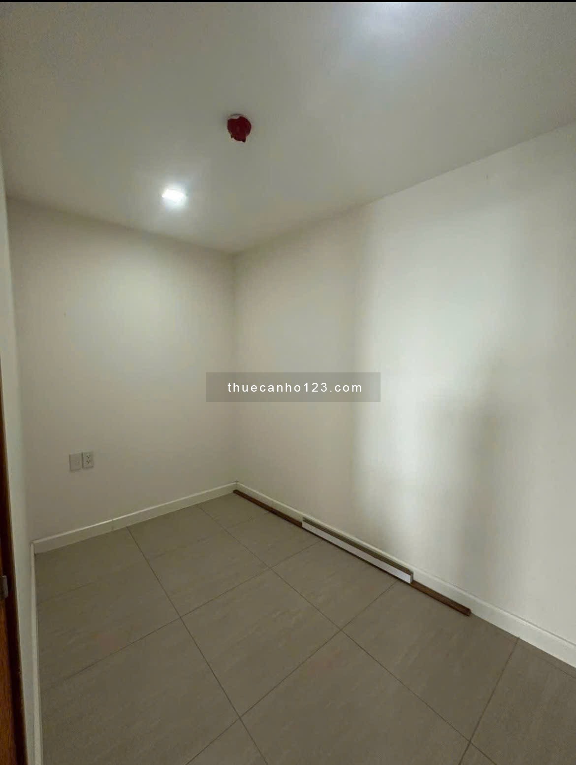 C/c Phú Thạnh, Nguyễn Sơn, TP: Căn Góc, Nhà mới 120m2, 3PN, 10tr5/th