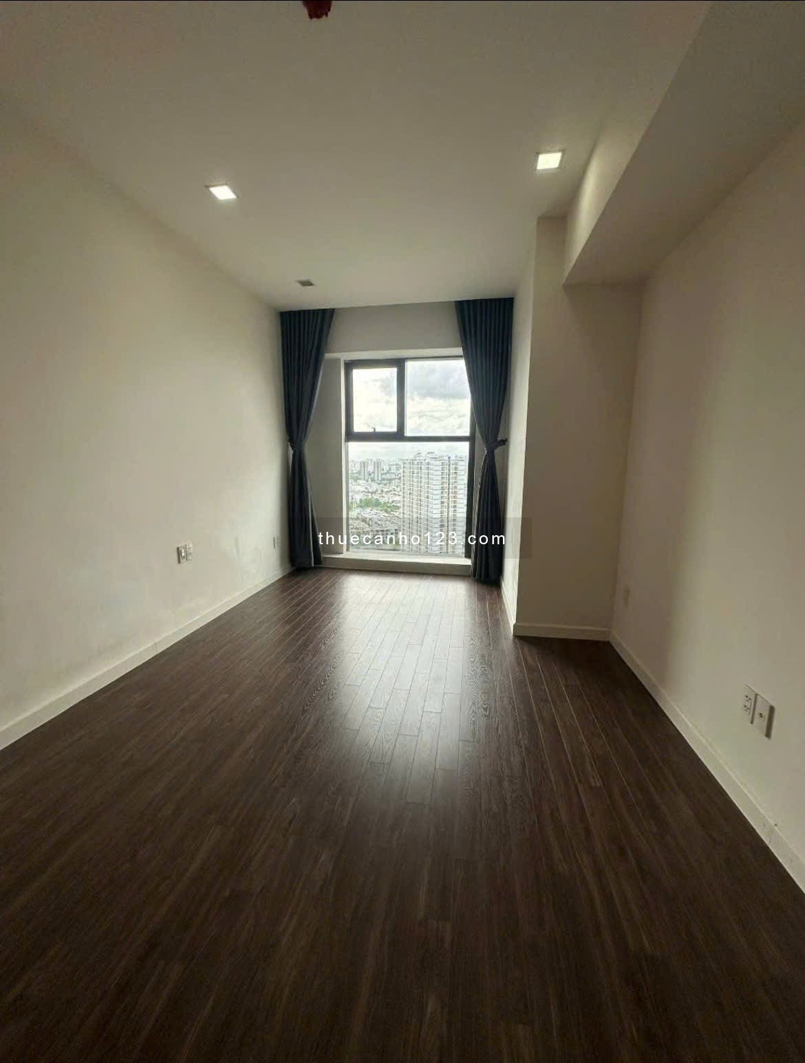 C/c Phú Thạnh, Nguyễn Sơn, TP: Căn Góc, Nhà mới 120m2, 3PN, 10tr5/th