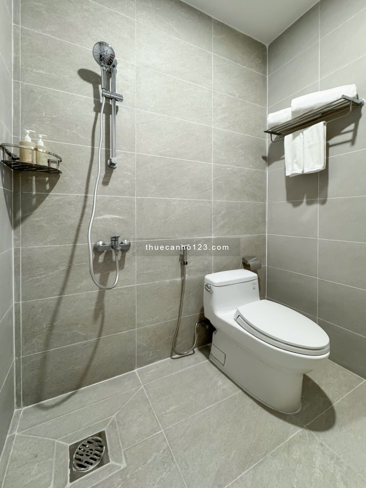 Chuỗi Căn Hộ 1PN Tách Bếp Cao Cấp Gần Etown Cộng Hòa – Chợ Hoàng Hoa Thám