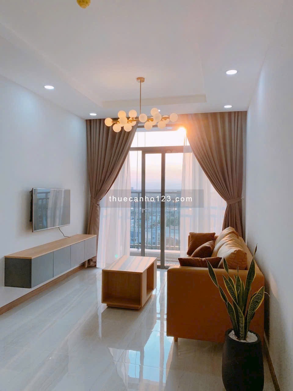 Cho thuê căn hộ Him Lam Phú An nhà full nội thất 70m2 2PN 2WC LH 0906388825