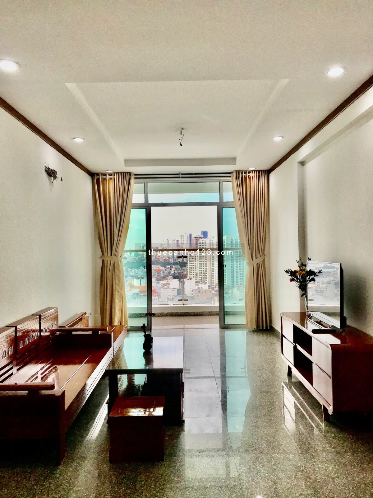 Cho thuê căn hộ 3PN lầu cao 128m2 Quận 7 Hoàng Anh Thanh Bình view q1
