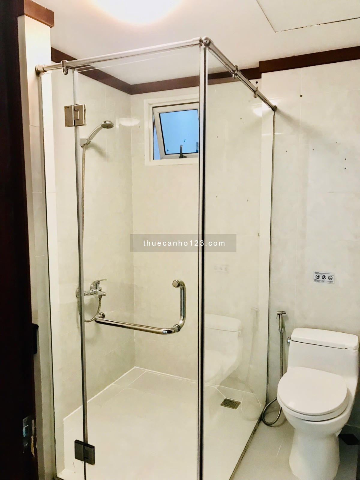 Cho thuê căn hộ 3PN lầu cao 128m2 Quận 7 Hoàng Anh Thanh Bình view q1