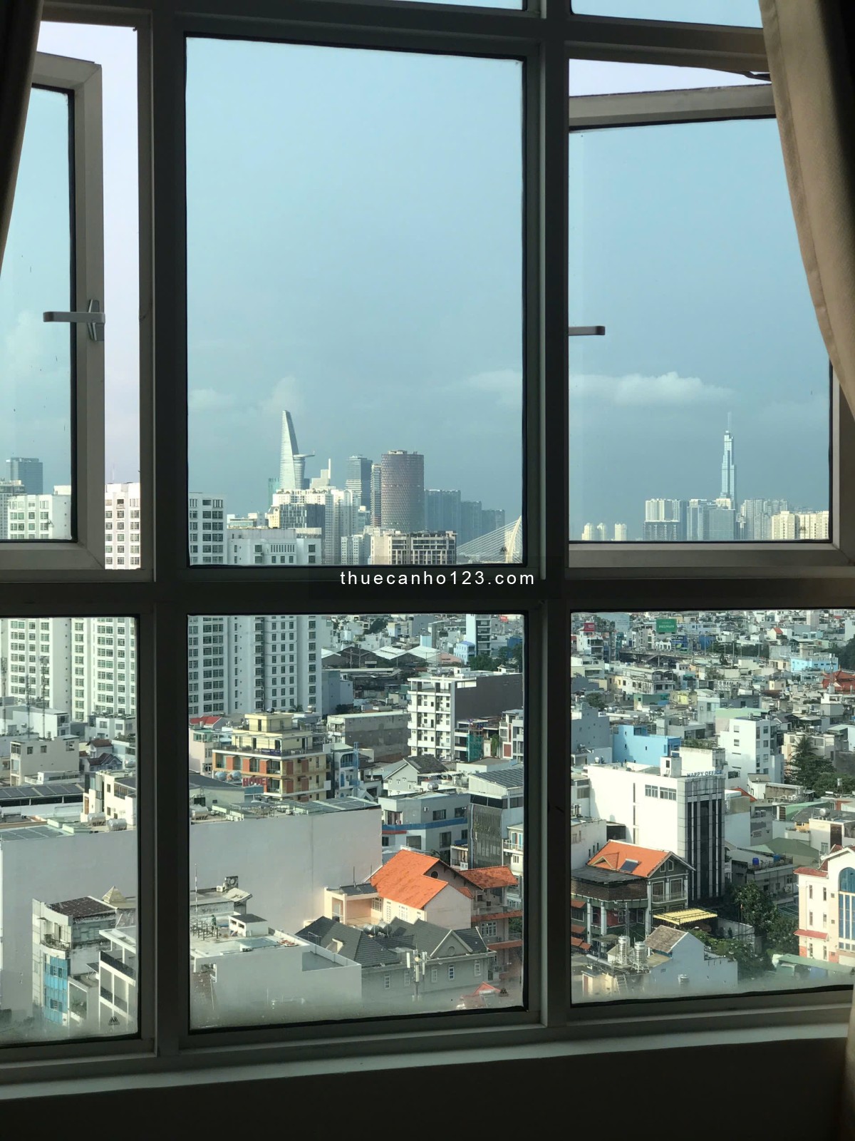Cho thuê căn hộ 3PN lầu cao 128m2 Quận 7 Hoàng Anh Thanh Bình view q1