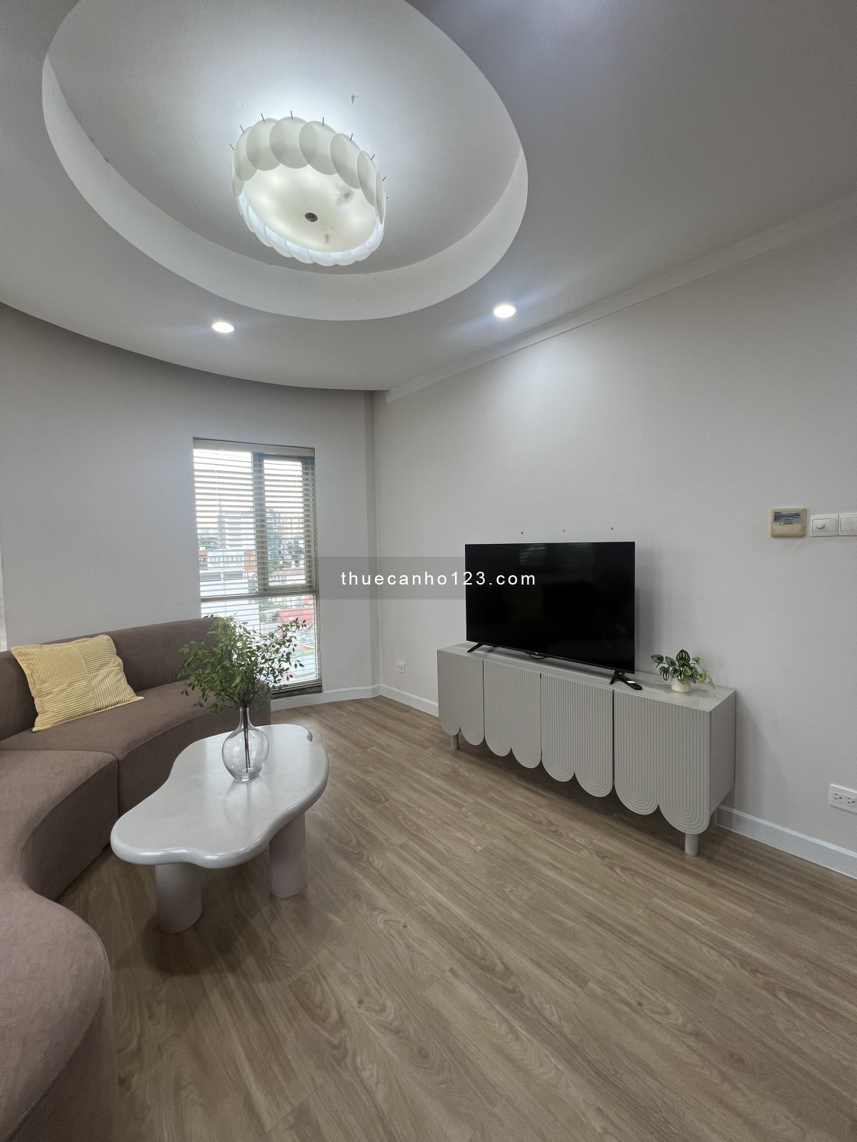 Cho thuê căn hộ cao cấp Saigon Pavillon Quận 3 95m2,3PN,2WC,giá 32tr/th,Nội thất đầy đủ, dọn ở liền.