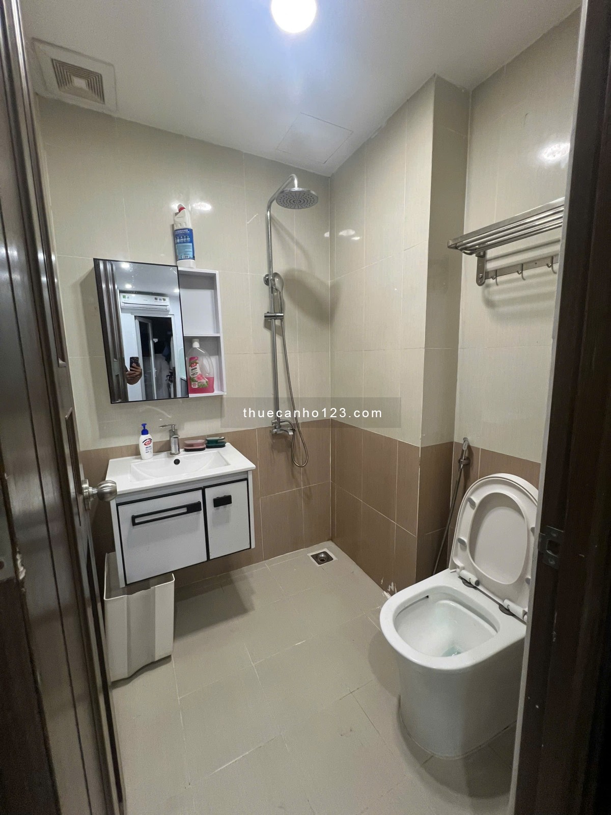 Cho thuê chung cư Đạt Gia 2pn 2wc full nội thất đẹp