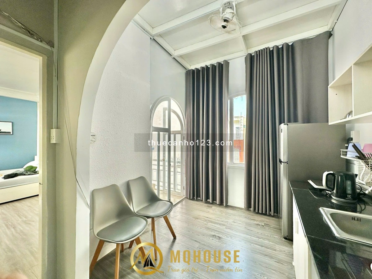 Căn Hộ 1 Phòng Ngủ - Ban Công - Tách Bếp - Máy Giặt Riêng - Ngay Cầu Bason - Đài Truyền Hình