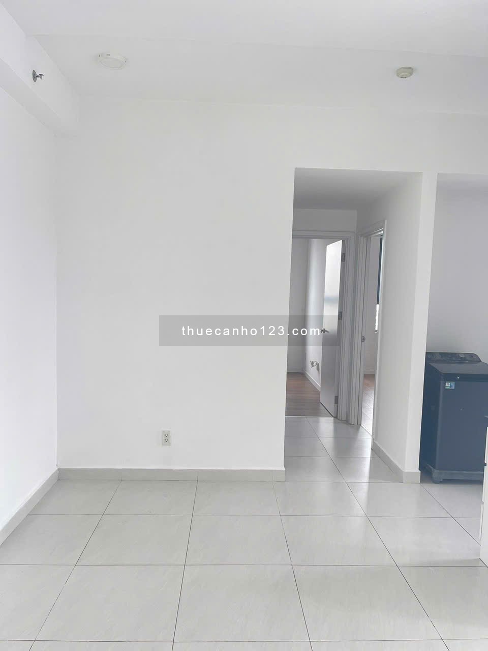 Chung cư Phú Thạnh, Nguyễn Sơn, TP: 120m2, ban công, nhà mới, 10.5tr/th