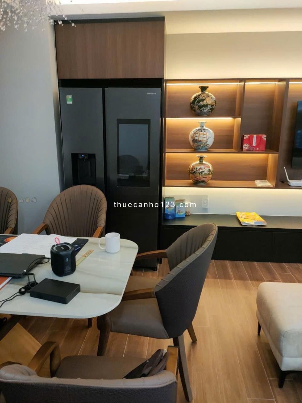 Căn hộ Oriental Plaza, Tân Phú căn 2p ngủ full nội thất giá 12,5tr