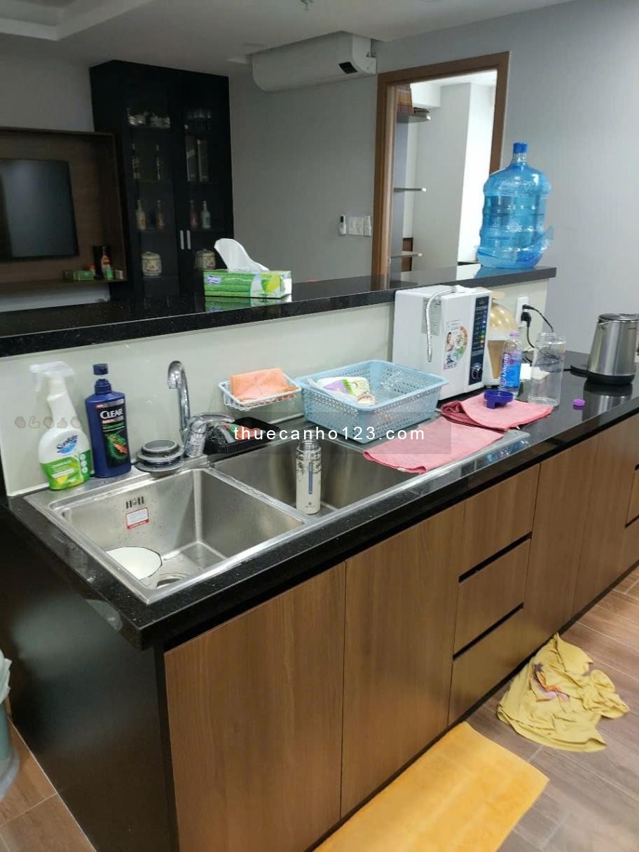 Căn hộ Oriental Plaza, Tân Phú căn 2p ngủ full nội thất giá 12,5tr