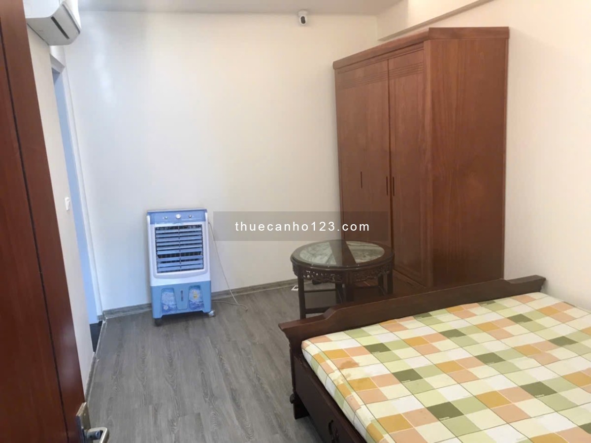 Chính chủ cho thuê căn chung cư Green star tại 234 Phạm Văn Đồng, 2 PN 2 VS đủ thiết bị 11.5tr