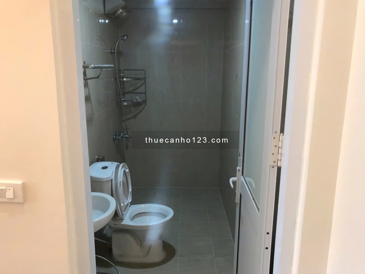 Chính chủ cho thuê căn chung cư Green star tại 234 Phạm Văn Đồng, 2 PN 2 VS đủ thiết bị 11.5tr