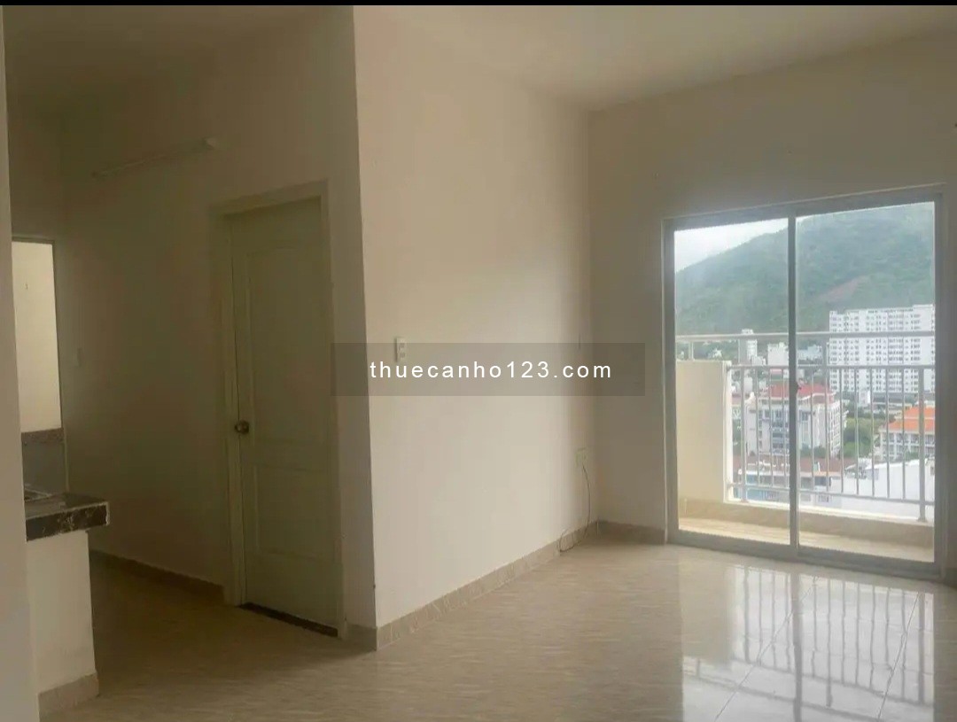 Cho thuê chung cư Hoàng Quân 2pn 2wc 55m2 5tr (thuê nhanh gọn fix mạnh)