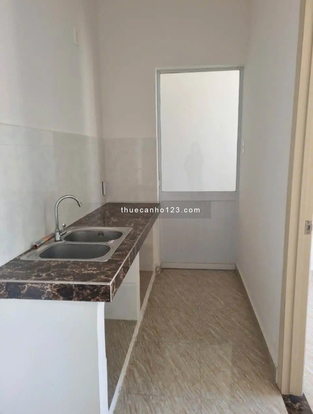 Cho thuê chung cư Hoàng Quân 2pn 2wc 55m2 5tr (thuê nhanh gọn fix mạnh)