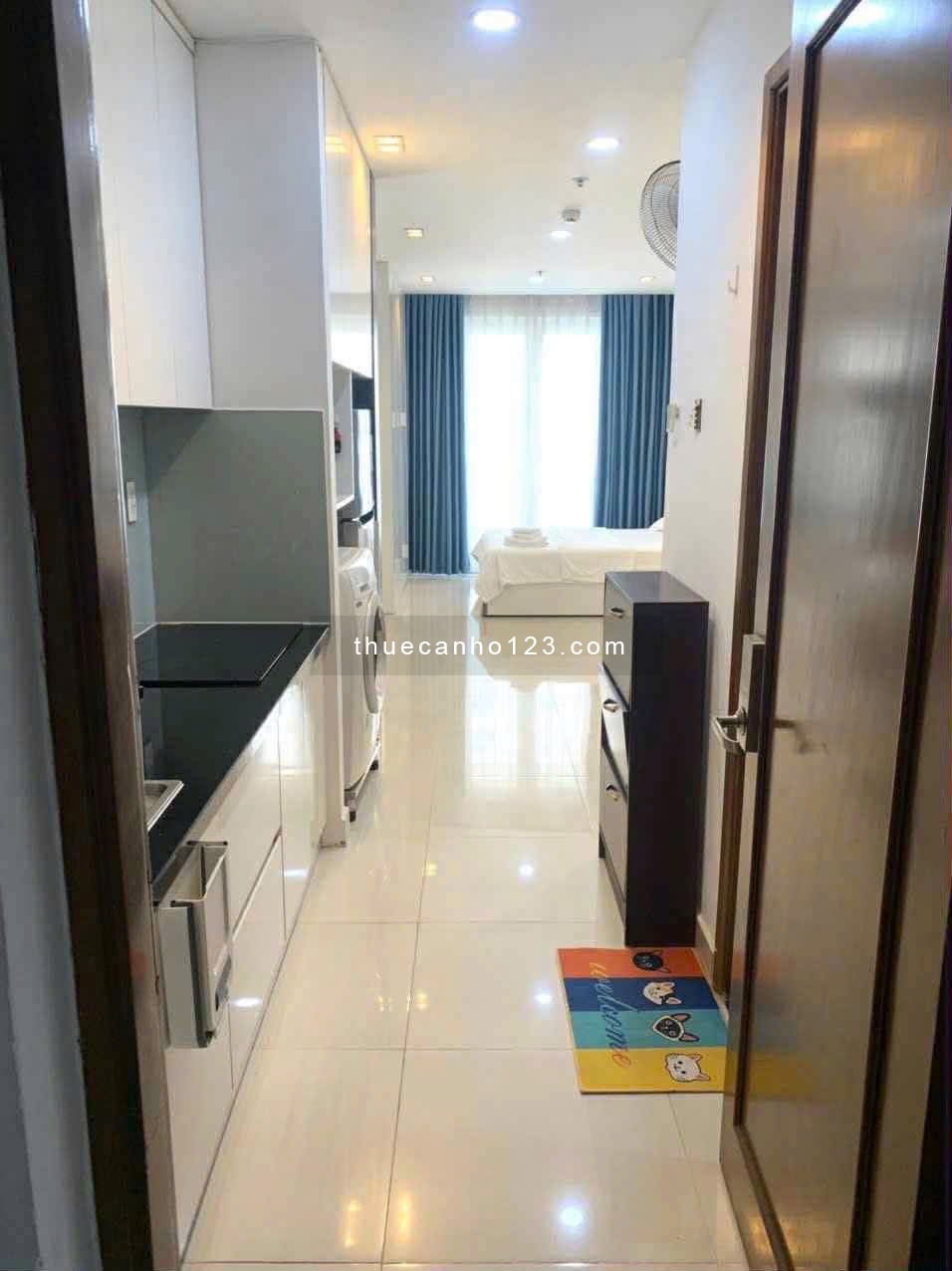 Cho thuê căn hộ 1PN full nội thất tại Sky Center - Ban công rộng thoáng