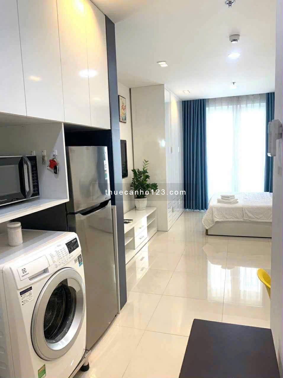 Cho thuê căn hộ 1PN full nội thất tại Sky Center - Ban công rộng thoáng