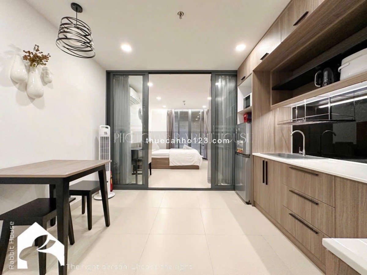 Căn Hộ Full Nội Thất – Ban Công Thoáng Mát – Ngay Sân Bay Tân Sơn Nhất – Đường Hoàng Văn Thụ – QTB