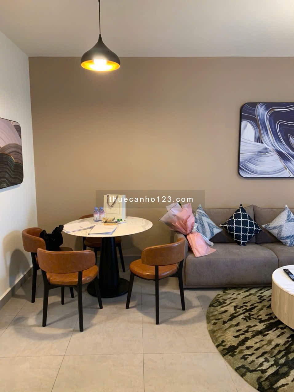 Rổ hàng các căn 2PN duplex Feliz En Vista nhà đẹp giá tốt. Hỗ trợ tư vấn xem nhà 24/7