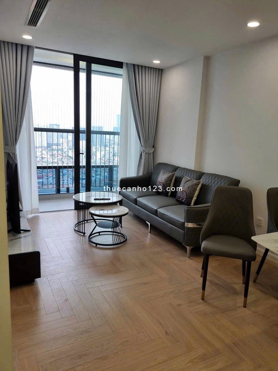 Cho thuê căn hộ cao cấp The Ninety – 90 Đường Láng - 2 ngủ layout cực đẹp