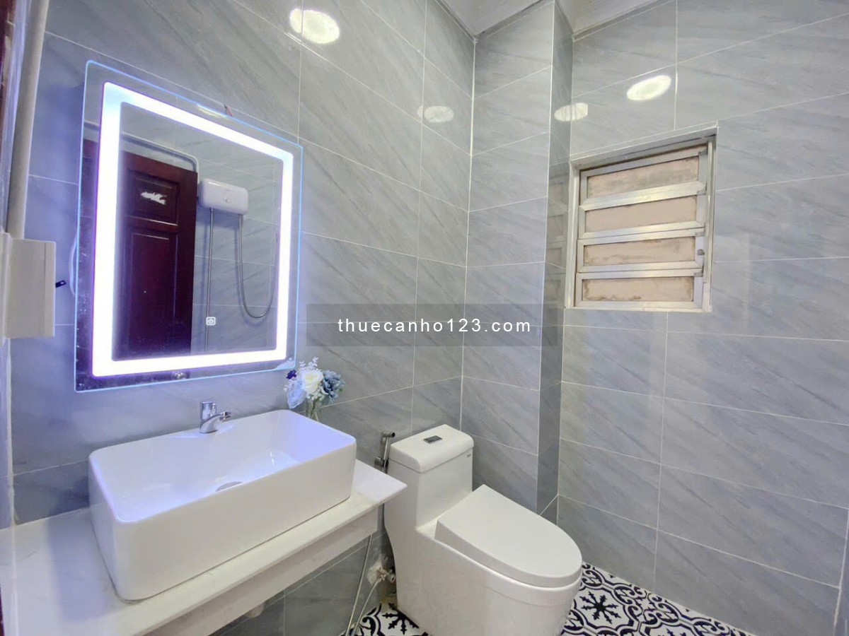 Hoàng Diệu Q4, gần Đh Luật, Đh Nguyễn Tất Thành, bến Bạch Đằng, phố đi bộ