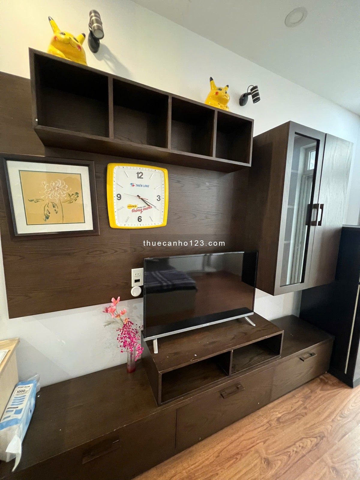 Căn hộ studio rộng 40m2 full nội thất ban công gần sân bay tân sơn nhất ga t3 lăng cha cả